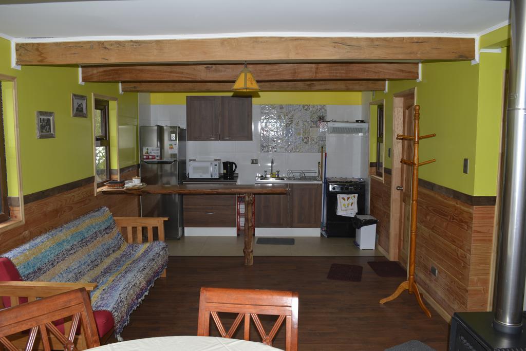 Cabanas Estacion Del Lago プエルト・バラス エクステリア 写真