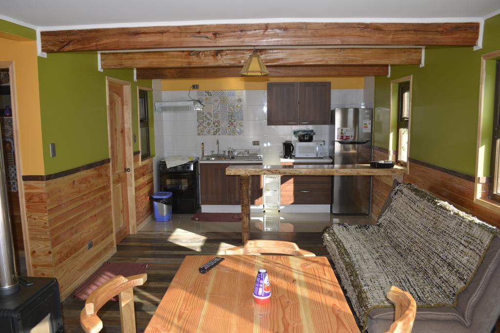 Cabanas Estacion Del Lago プエルト・バラス エクステリア 写真